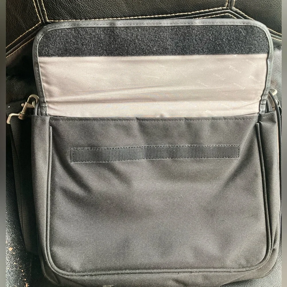 Tarsus Black Canvas Laptop Briefcase